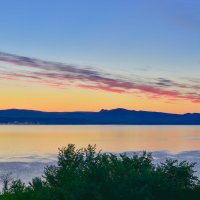 Субботний рассвет над озером Шира :: юрий Амосов
