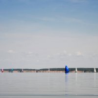 Ульяновск. Парусная регата. Штиль. Зной. Не повезло... :: Александр Беляков