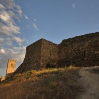 Генуэзская крепость :: вадим измайлов