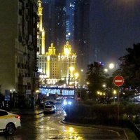 Дождь в Москве. :: Александр Чеботарь