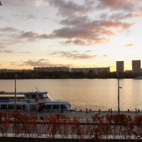 закат на Химкинском водохранилище :: Тарас Золотько