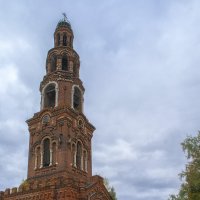 Колокольня Петропавловского монастыря: :: Сергей Цветков