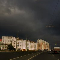 Туча над городом . :: Любовь 