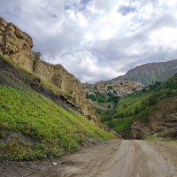 Взгляд на селение Чох с Салхатлинского ущелья. :: M Marikfoto