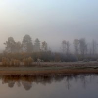 Туманы северной реки :: Евгений Тарасов 