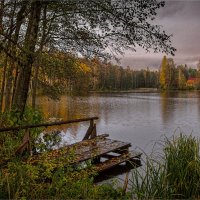 "Дождливый осенний день. Мосток"© :: Владимир Макаров