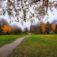 осенний парк Коломенское :: Валентина. .