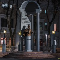 Памятник Пушкину в Воронеже :: Роман Зайцев