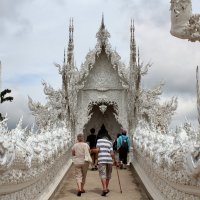 Знаменитый Белый храм, Таиланд, Чанграй :: Владимир Шибинский