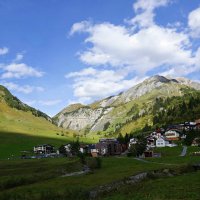 Австрия, альпийская деревня.. :: Galina Dzubina