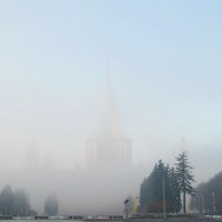 МГУ в тумане :: Александр Чеботарь