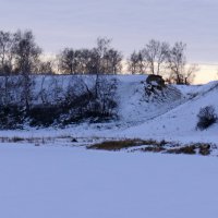 Зимний берег речки. :: сергей 