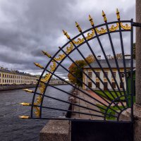 Накрыла осень одеялом Летний сад :: Евгений 