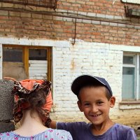 Скромница и юный джигит, Дагестан :: M Marikfoto