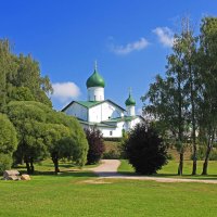 Псковские зарисовки. Церковь Богоявления Господня с Запсковья :: Евгений 