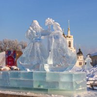 Ледяные скульптура на площади Дмитрова. :: Анатолий. Chesnavik.