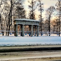 В хороший зимний день на улицах нашего городка - 3 :: Сергей 