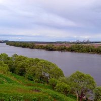 Городская зарисовка :: Геннадий Пугачёв