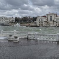 В Севастополе - шторм :: Игорь Кузьмин