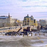 Вид на Москворецкий мост :: Galina Iskandarova