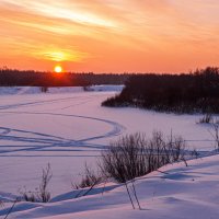 Река Ухта. Сегодняшний закат. Республика Коми. :: Николай Зиновьев