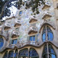 Дом Бальо Антонио Гауди, Барселона :: Dogdik Sem