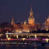 Кремль с Устьинского моста утром :: Михаил Бибичков