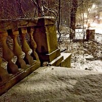 УФ!)  Ночной  снежок валит... :: Евгений 