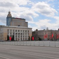 Флаги на площади (1.05.2021 г.) :: Татьяна 