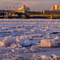 река Нева во льду :: Георгий А