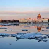 На Неве ледоход *** Ice drift on the Neva :: Aleksandr Borisov