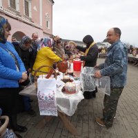 Освещение пасхальных даров в Свенском монастыре :: Евгений 