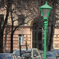 Памятник человеку, зажигавшему петербургские фонари :: Стальбаум Юрий 