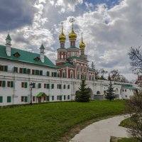 Новодевичий монастырь :: Игорь Грашин 