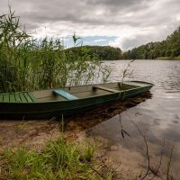 Одинокая лодка :: Николай Гирш