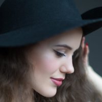 Девушка в шляпе :: Tatiana Galante
