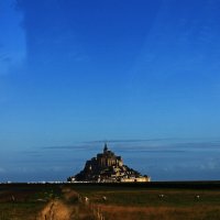 Гора-крепость им. Святого Михаила (Mont Saint-Michel) :: Olya Lanskaya