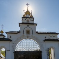 Главные ворота  Костомаровского Спасского женского монастыря :: Сергей Цветков