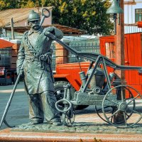 Скульптура пожарного XIX века :: Глeб ПЛATOB