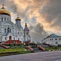 Белогорский Свято-Никольский православно-миссионерский мужской монастырь.  Пермский край. :: Тамара Бучарская