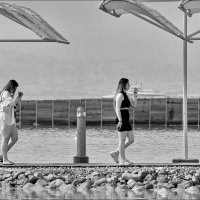 Про дев Мёртвого моря :: Валерий Готлиб