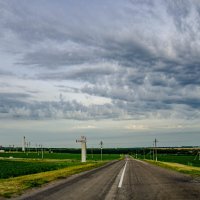 дорога и облака :: Александр Леонов