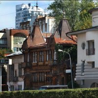 Разностилье домов Самары :: Борис Максимов