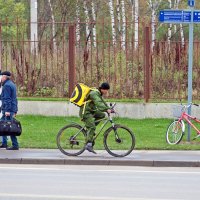 Кто-то едет, кто-то идёт, а кто-то уже приехал :: Валерий Иванович