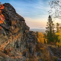 Осенние скалы :: Vladimbormotov 