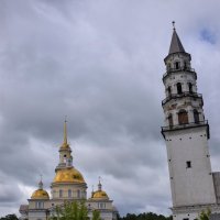 Спасо-Преображенский собор и Невьянская башня :: Александр Рыжов