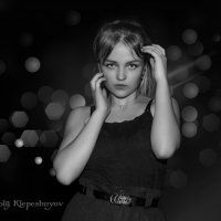 Монохромный портрет девушки :: Анатолий Клепешнёв