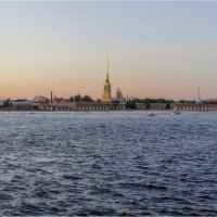 Вид на Петропавловскую крепость :: Александр Максимов