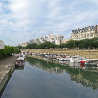 Порт Арсенал - парижская пристань для яхт находится  на канале Сен-Мартин, :: ИРЭН@ .