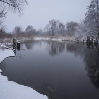 Первый снег: свинцовые воды :: Валерий VRN